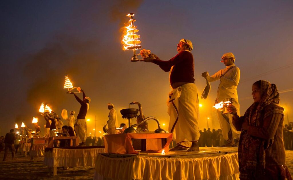 rishikesh-ganga-aarti-2 (1)